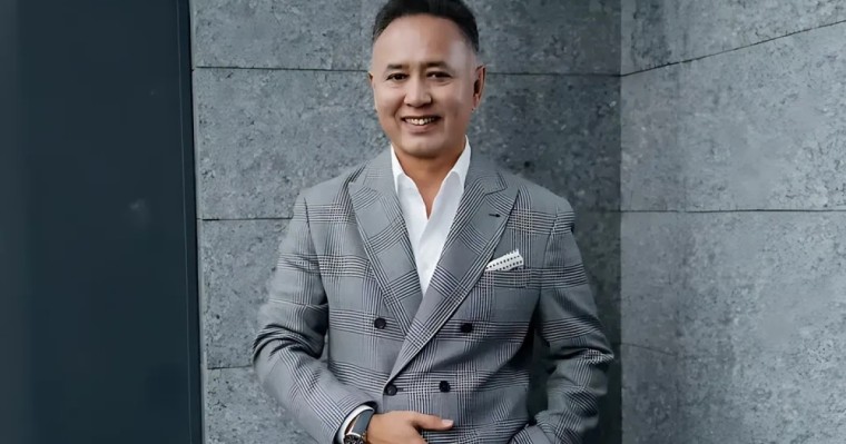 «Бірінші некемде жақсы әке бола алмадым»: Тұрсын Алагөзов отбасы туралы бар шындықты жайып салды