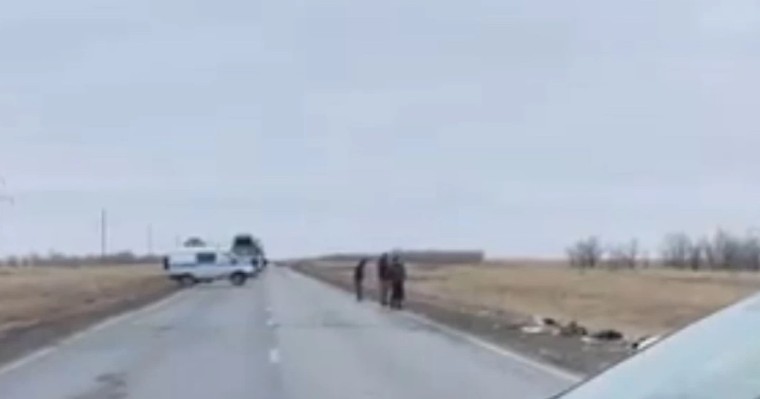 Ақтөбе облысында жолаушылар автобусы аударылып кетті: 5 адам ажал құшты