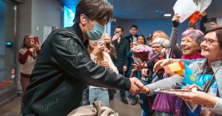 Димашқа Латвия мәдени канонына енген музыкалық аспап сыйға тартылды