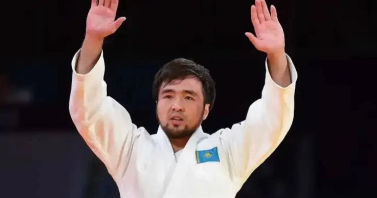 Елдос Сметов ұзақ уақыттық үзілістен кейін оқу-жаттығу жиынына оралды