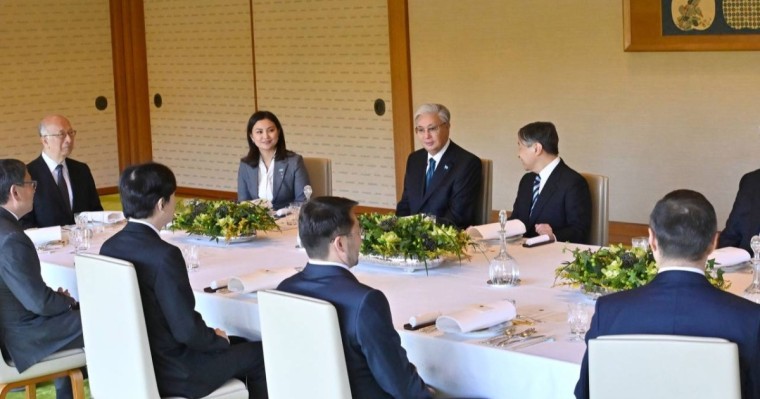 Император Нарухито Тоқаевты Жапония сарайында күтіп алды