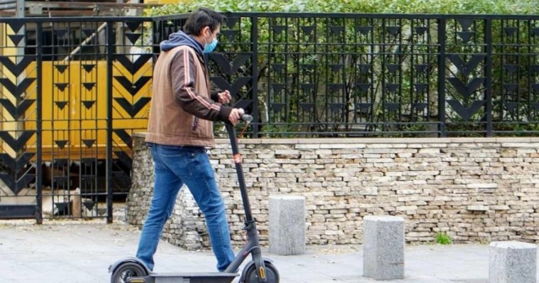 Қазақстанда электр самокаттарға енді сақтандыру мен тіркеу нөмірі беріледі