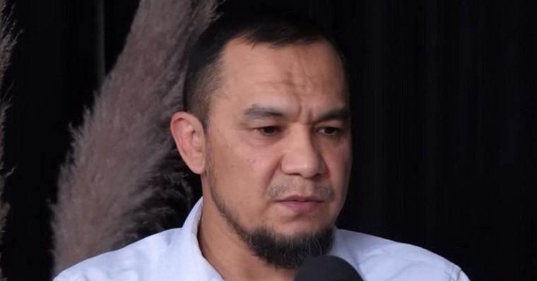 "31 балам бар": Дарын Мубаров төрт әйелінен қанша ұрпақ сүйгенін ашып айтты (ВИДЕО)