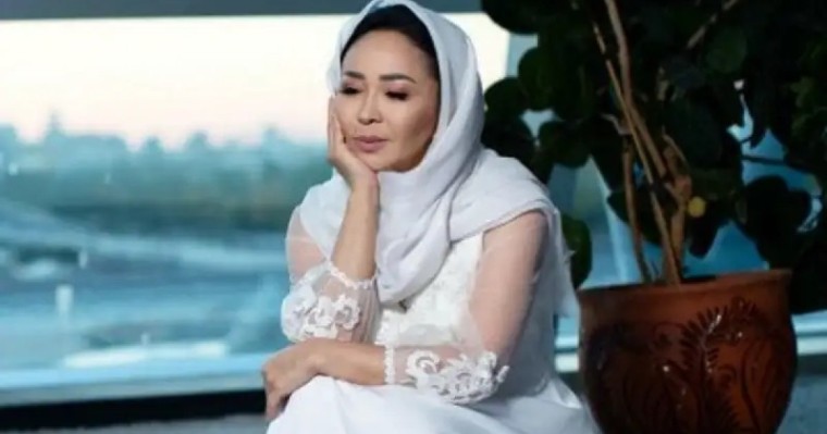 “Құдайым бір ұл бере гөр”: Айнұр Тұрсынбаева жазбасымен көпшілікті ойландырып қойды