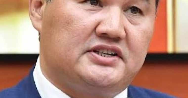 Нұрлыбек Нәлібаев Назарбаевты үлгі тұта ма: әкім сұраққа жауап бермеді