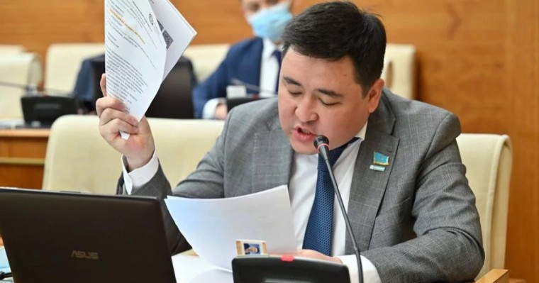 “Мемлекеттен 17 миллиард алып, есеп бермеген”: Нартай Аралбайұлы жаға ұстатарлық жағдайлармен бөлісті