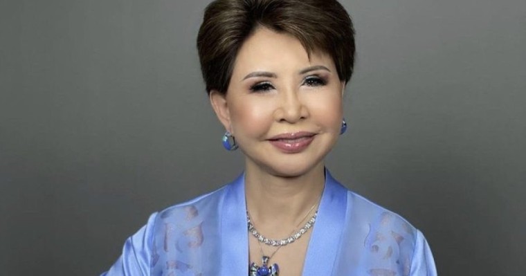 Роза Рымбаева сүйінші жаңалығымен бөлісті