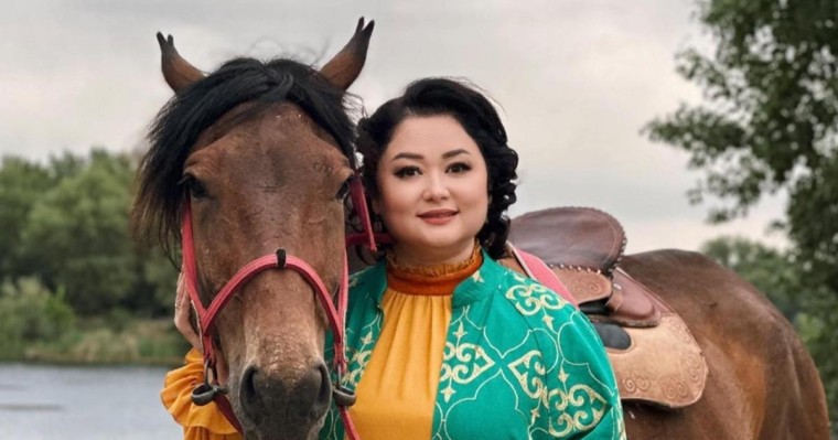 "Бес рет ауырдым... Жаңа босанған анаға қарау оңай емес": Роза Әлқожа ел естімеген жайтты айтты