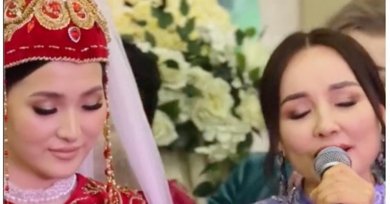 "Келінім келді": Жазира Байырбекова асыға күткен қуанышын айтып, сүйінші сұрады (ВИДЕО)