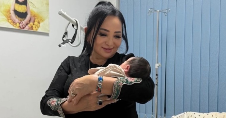 “Ақылы аздау екен”: Келіндерін бөлектеген Гүлзира Айдарбекова сынның астында қалды