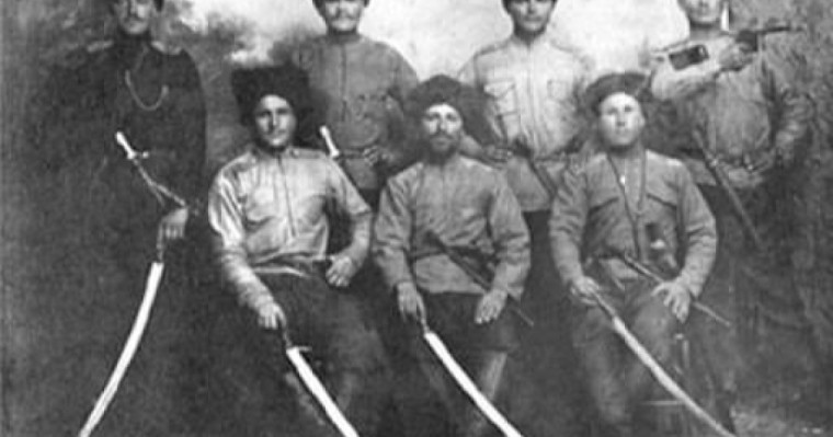 «Қамысты өртеп, қоршауды жаптық»: 1916 жылы қазақтарды жуасыту ісі қалай жүзеге асты?