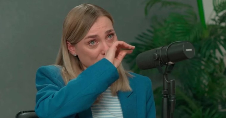 "Обыр жеңді": Қазақстанның театр және кино актрисасы қара жамылды