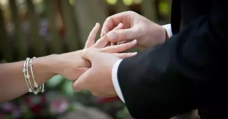 Жамбыл облысында ер адам өзінің 34 жыл бойы "үйленген" екенін білмей жүрген