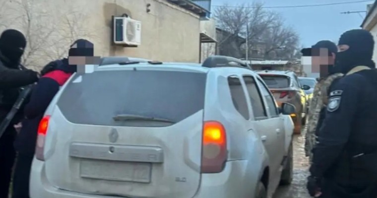 “Интим суреттеріңді желіге таратып жібереміз“: Маңғыстау облысында ер адам қызды бопсалаған