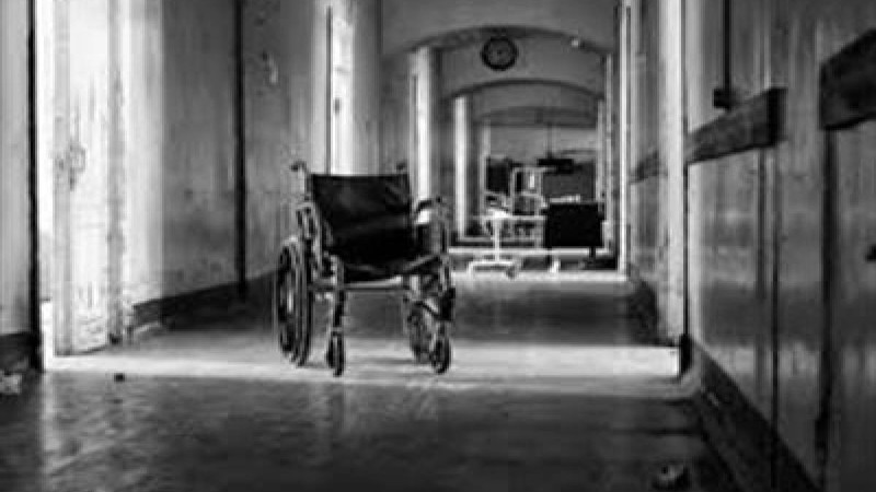 Дәрігерлер сау аяғын кесіп тастаған зейнеткер қайтыс болды