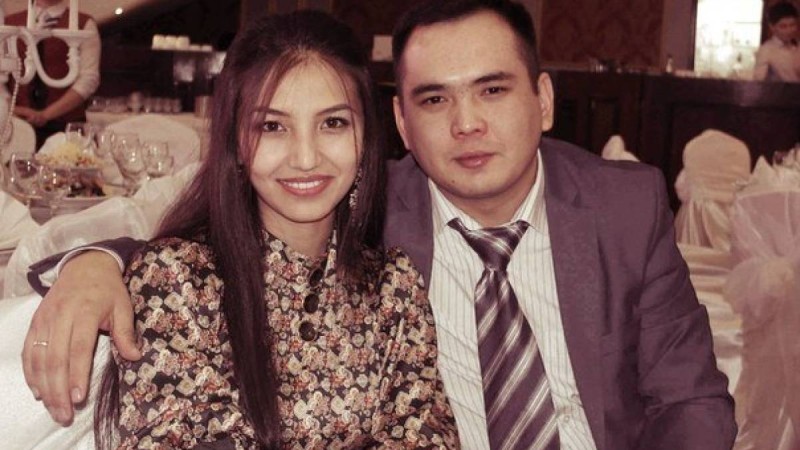 Атышулы Жан Ахмадиевті “Байзақованың баласы менікі” деген сөзі үшін әйелі үйде “қырған”