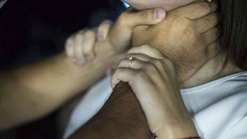 "Медеу" мұз айдыны жанында жігіт қызды зорлап тастады