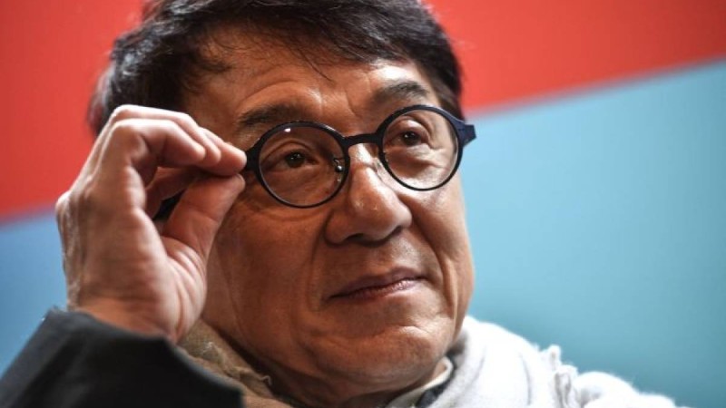 Джеки Чан Сириядан құтқарылған қазақстандықтар жайлы фильмді көрді – видео