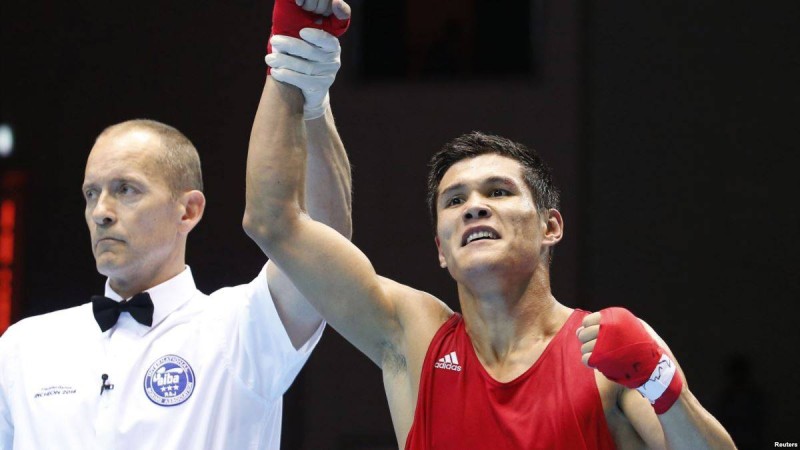 Кәсіпқой боксшы Данияр Елеусінов алтыншы рет жеңіске жетті