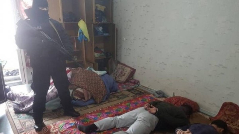 Түркістан облысында заңсыз қару мен оқ-дәрі сақтағаны үшін 4 азамат ұсталды