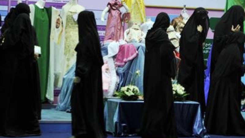Әйелдер паранжа киюге қарсы шықты