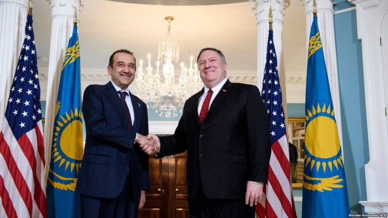 Помпео мен Мәсімов президент сайлауы және Шыңжаң мәселесін талқылады