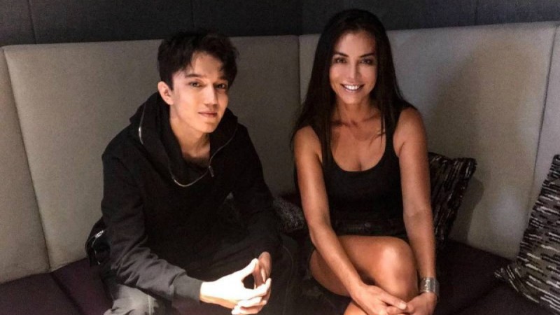 The World's Best сарапшысы: Димаш шоудан кетпегенде, жеңіске жетер еді - Қазақстан жаңалықтары