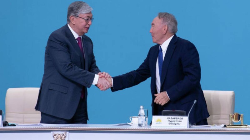 Тоқаев Назарбаевпен алғаш кездескен кезді еске алды