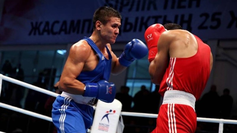 Құлахмет 20 секундта қарсыласының мұрнын сындырып, финалға шықты – видео