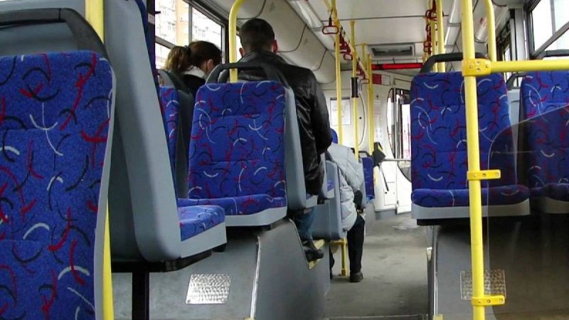 Ер адам автобустан 170 млн теңгеден аса ақша тауып алып, полицияға апарып берді