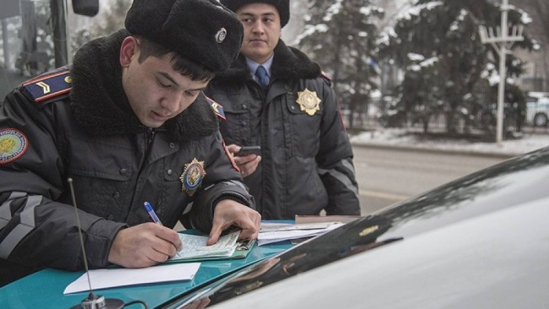 Қазақстанда патруль полицейлерінің жалақысы ең көп мөлшерде көбейеді - Қазақстан жаңалықтары