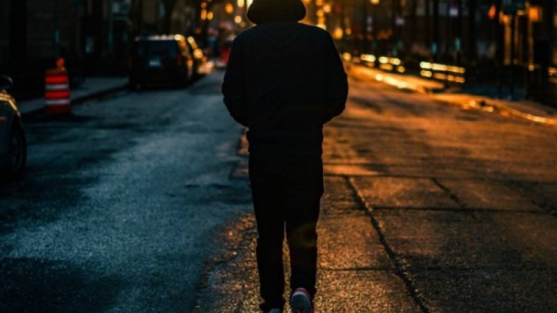 Кедей қызды тонаған ұры оның ақшасын қайтарып берген