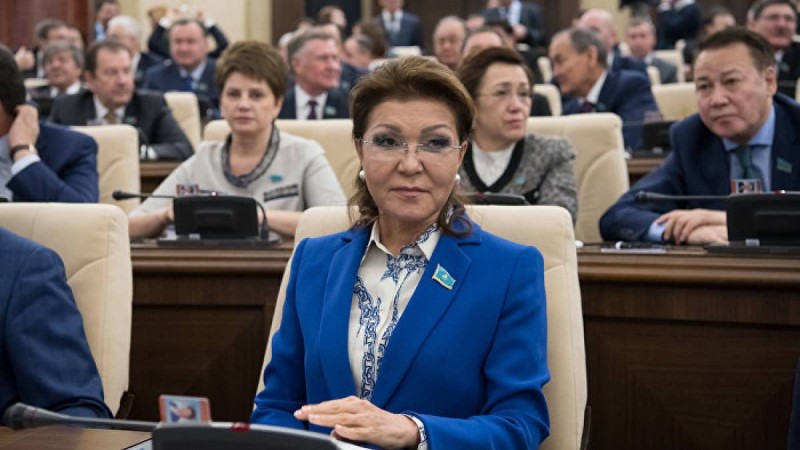 "Құшақтасамыз" Дариға Назарбаева ресейлік қонақтарға бүгінгі мерекенің мәнін түсіндірді
