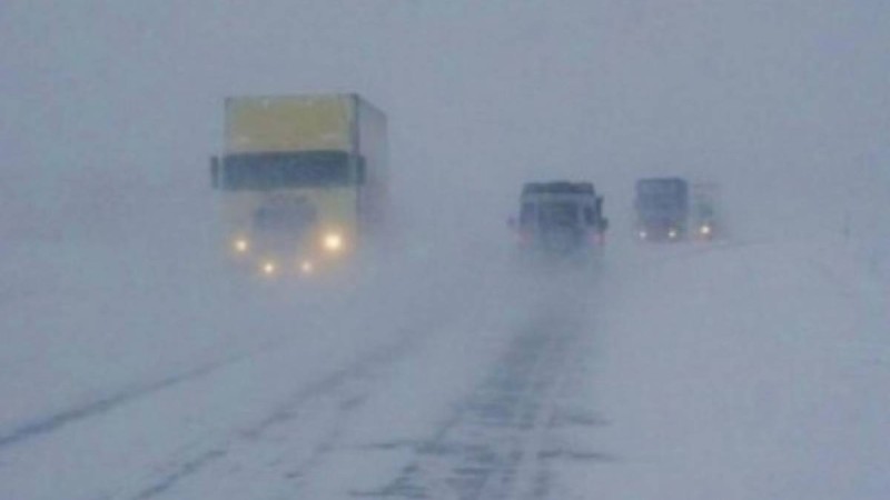 Боранға байланысты бірқатар өңірлерде жолдар жабылды