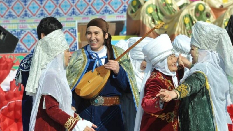 Көрісу күні - ежелден келе жатқан төл мерекеміз