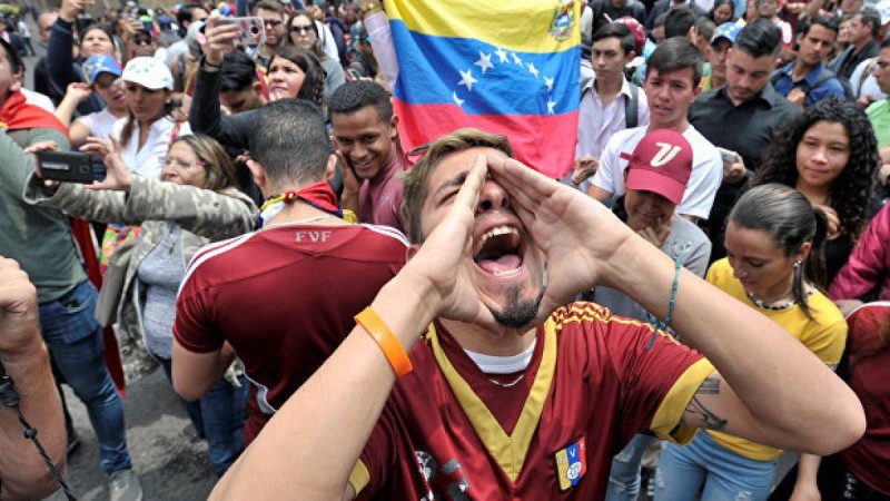 Венесуэла АҚШ-тың көмегінен неге бас тартты?