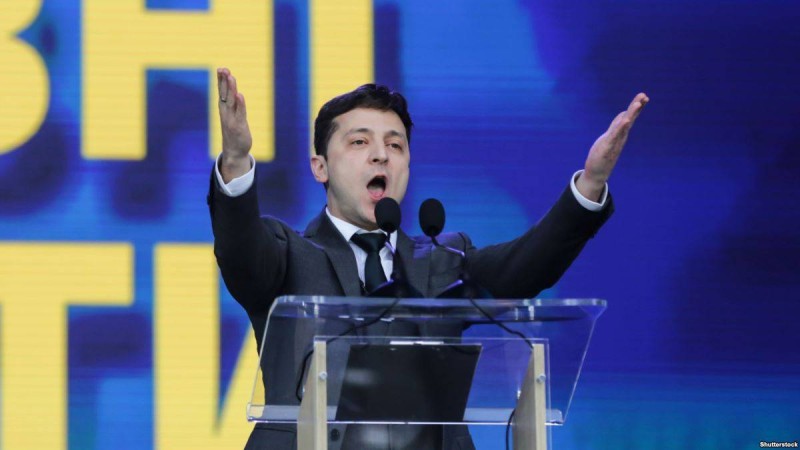 Зеленский Порошенкодан үш есе көп дауыс жинады