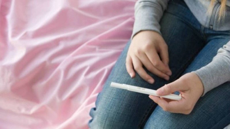 Елімізде 16 жасқа толмаған қыздар ата-анасының рұқсатынсыз аборт жасата алмайтын болды