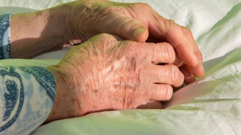 Алматылық кейуана қайтыс болған күтушінің мүрдесінің жанында бір апта жатқан - Қазақстан жаңалықтары