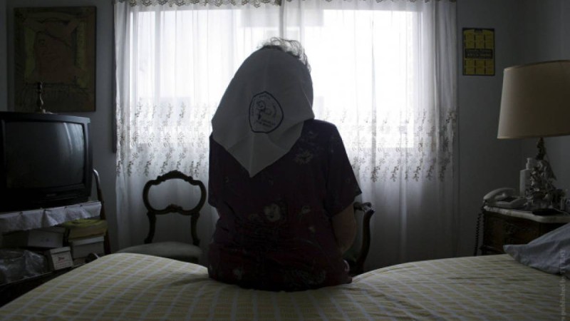 Алматыда қарт әйел бір апта бойы қайтыс болған күтушісінің денесімен бірге жатқан - Қазақстан жаңалықтары