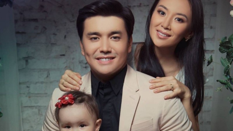 Нұрболат Абдуллин екінші рет әке атанды
            13:41, 29 Наурыз, 2019
        
        Әнші қызды болды