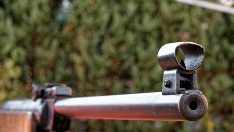 "Балаларымды қайтарыңдар" Қорғалжында ер адам бұрынғы әйелін кепілге алды