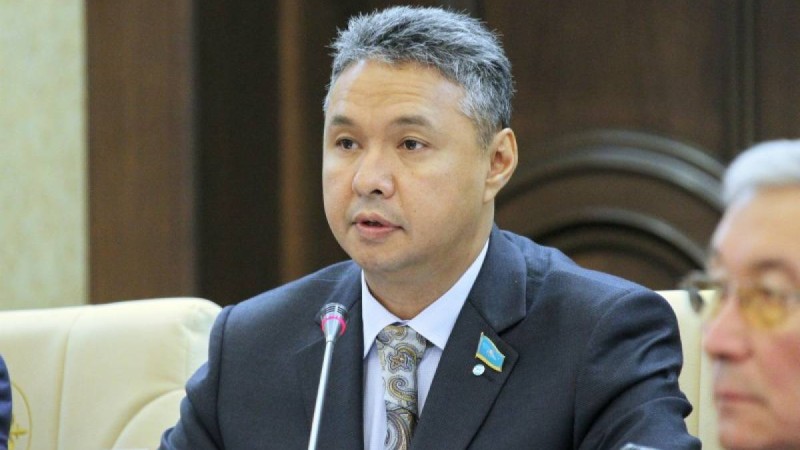 Азат Перуашев: Ел мен жақындарыңды ешқандай ақшаға сатып ала алмайсың - Қазақстан жаңалықтары