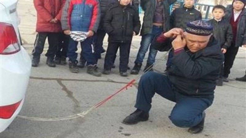 Алпысты алқымдаса да құлағымен кір тасын көтеріп, көлік сүйрейді