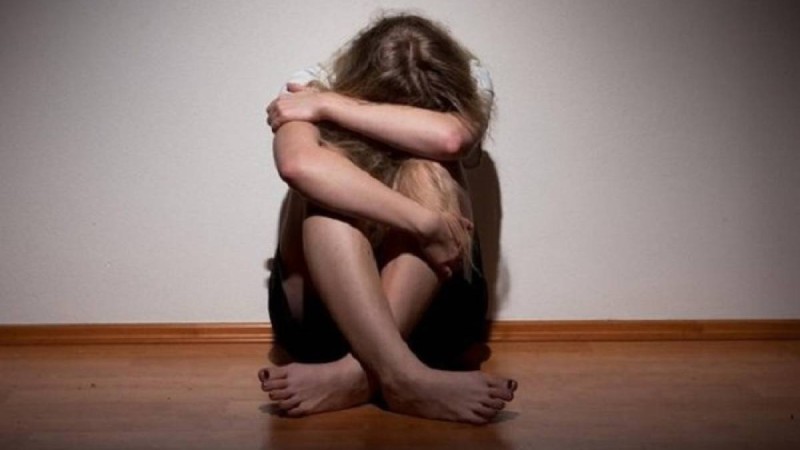 Жәбірленушінің қыздық пердесі бұзылмағаны анықталды: Алматыда қыз зорлады деп айыпталған үш жеткіншек сотталып кетті - Қазақстан жаңалықтары