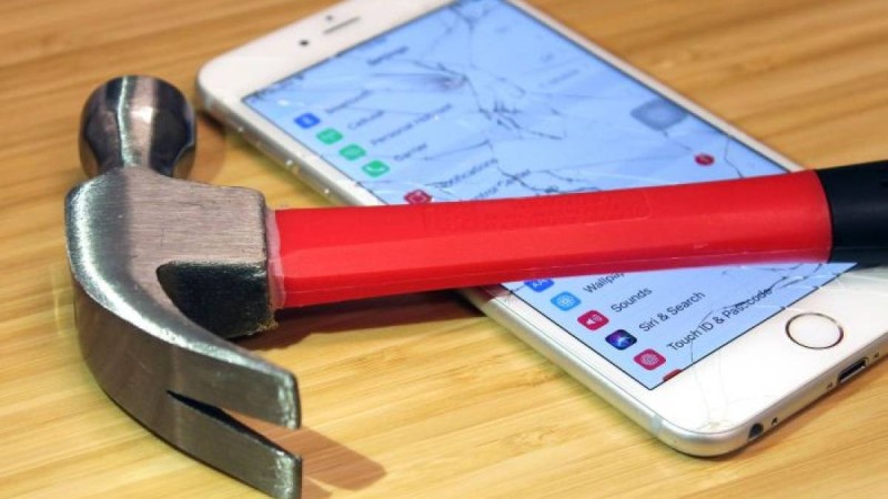 Алматыда жас жігіт әйелді балғамен ұрып қызды тұншықтырды