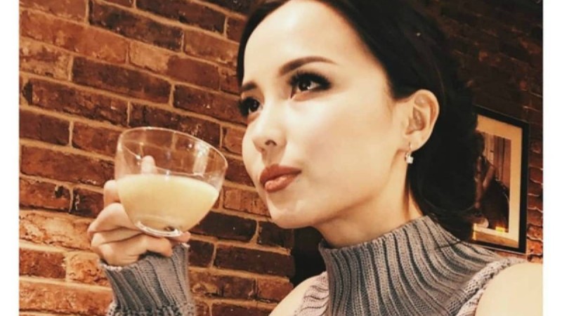 "Қарғайды": Жұлдыз Өмірғали өзіне тіл тигізгендерден шаршағанын айтты - Қазақстан жаңалықтары