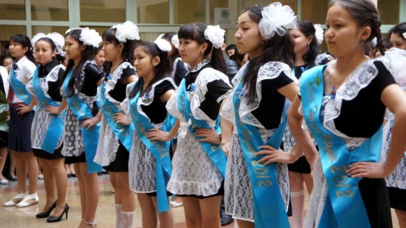 Қазақша өлең: Шәкәрім Құдайбердіұлы (Адамдық борышың)