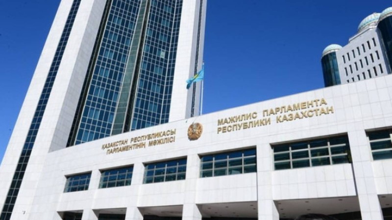 Спикер Нұрлан Нығматулиннің төрағалығымен Мәжілістің пленарлық отырысы басталды