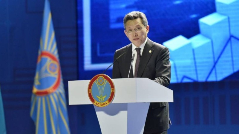 Астана әкімі көп балалы аналарды баспанамен қамту мәселесін шешті